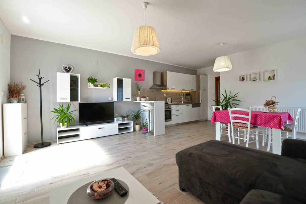 Apartment Kristina Murter Dış mekan fotoğraf